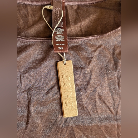 SKIMS Bodysuit GLISSENETTE Crew Neck BODYSUIT Size XXS NWT - Picture 3 of 6